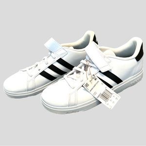 NWT adidas Grand Court Lifestyle Kids' Shoes size 7
